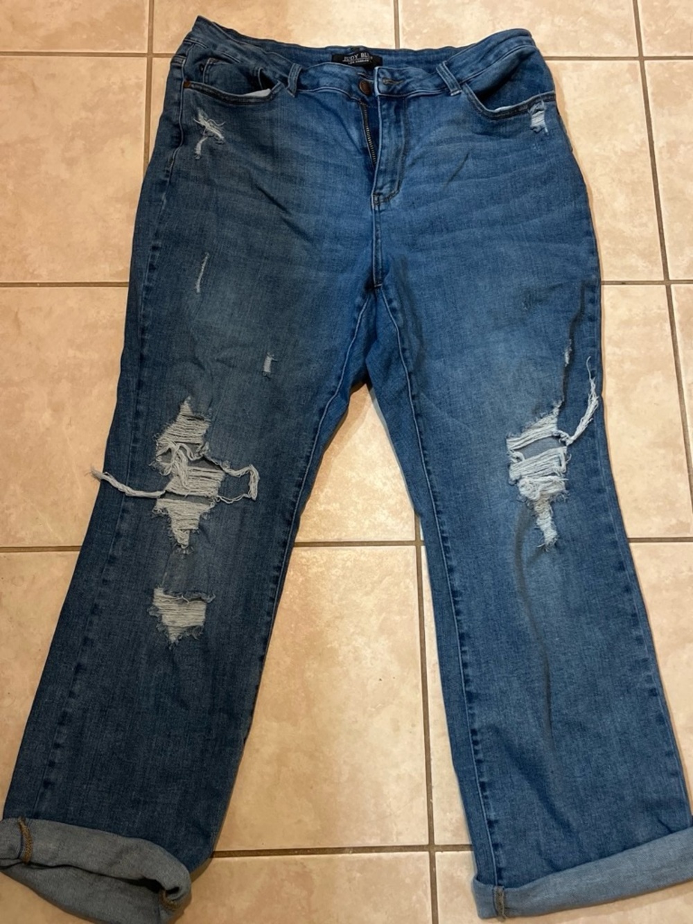 Judy Blue Medium Wash Distressed Boyfriend Jeans